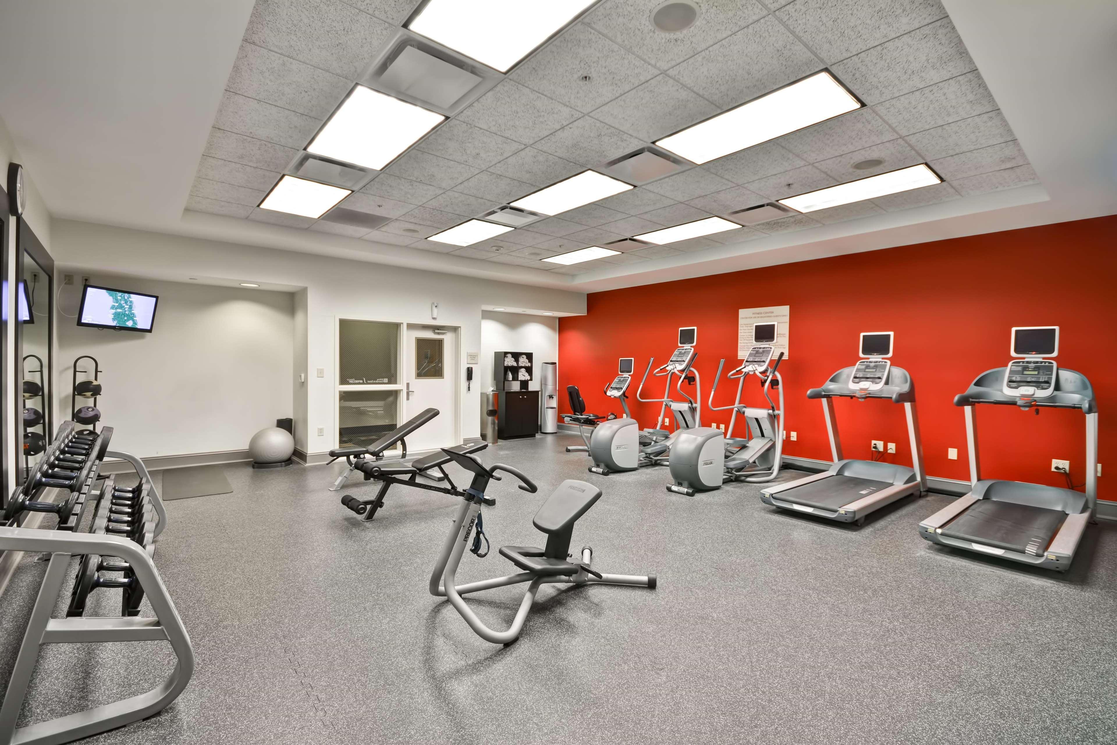 Hilton Garden Inn Tampa Riverview Брандън Екстериор снимка
