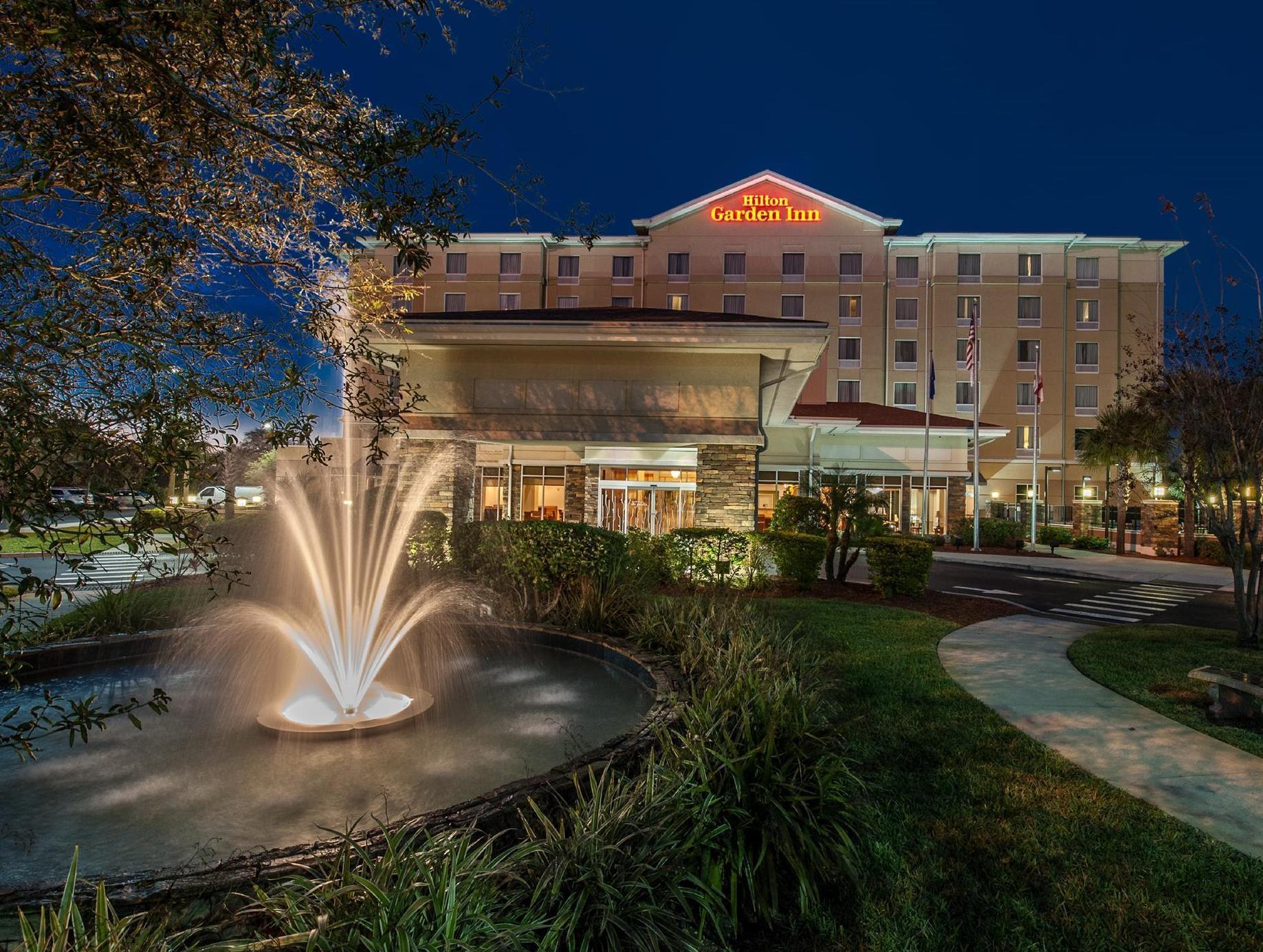 Hilton Garden Inn Tampa Riverview Брандън Екстериор снимка