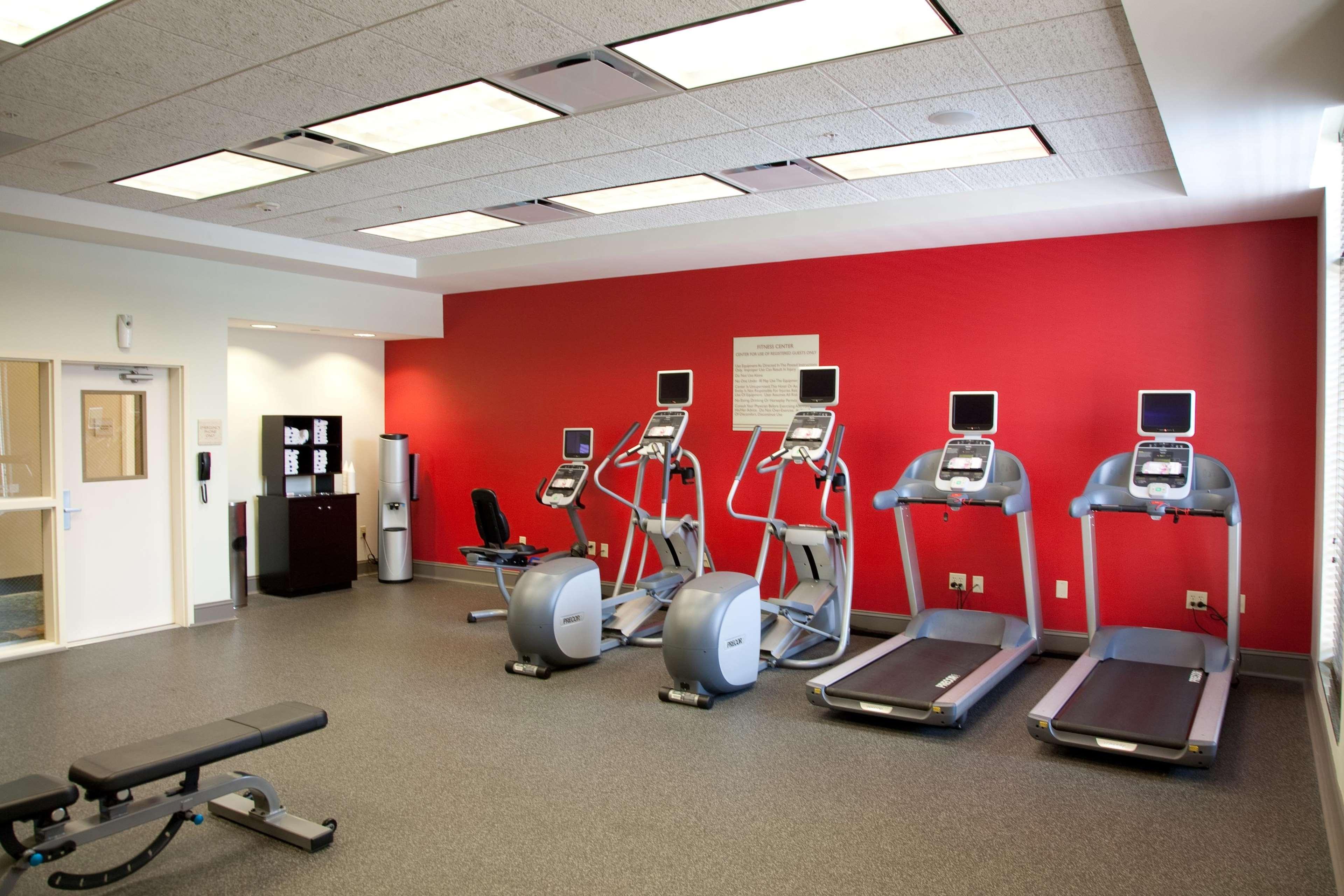 Hilton Garden Inn Tampa Riverview Брандън Екстериор снимка