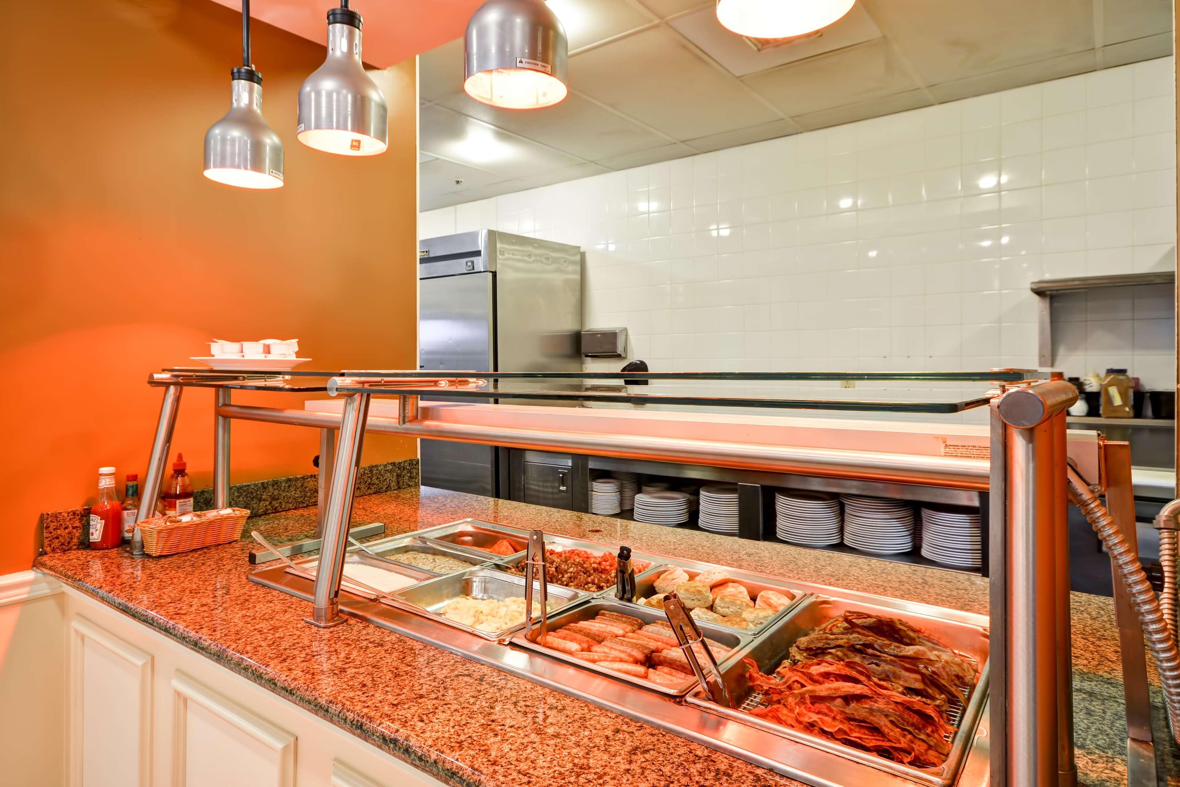 Hilton Garden Inn Tampa Riverview Брандън Екстериор снимка