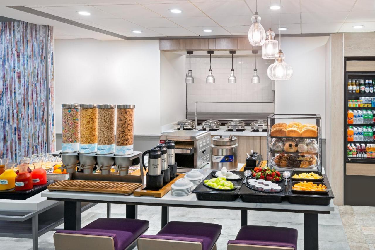 Hilton Garden Inn Tampa Riverview Брандън Екстериор снимка