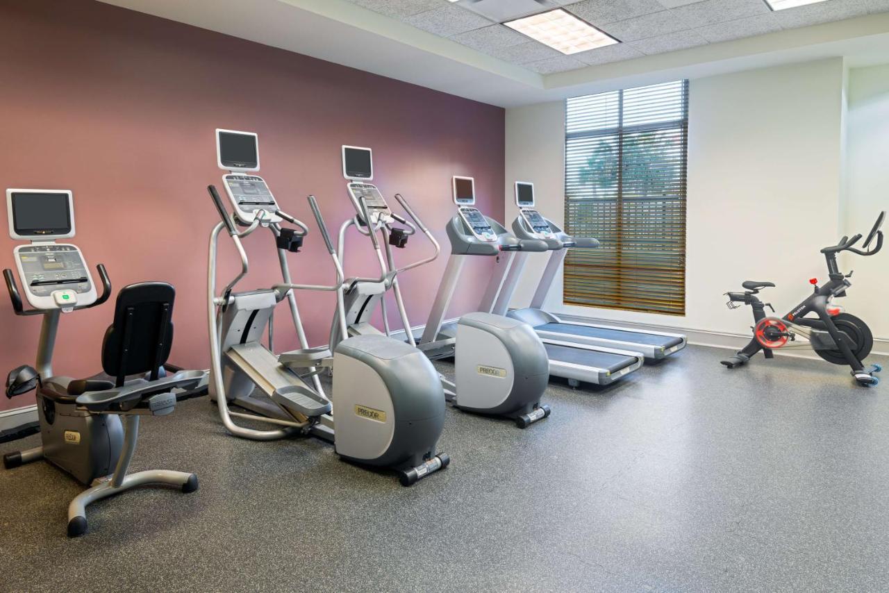 Hilton Garden Inn Tampa Riverview Брандън Екстериор снимка