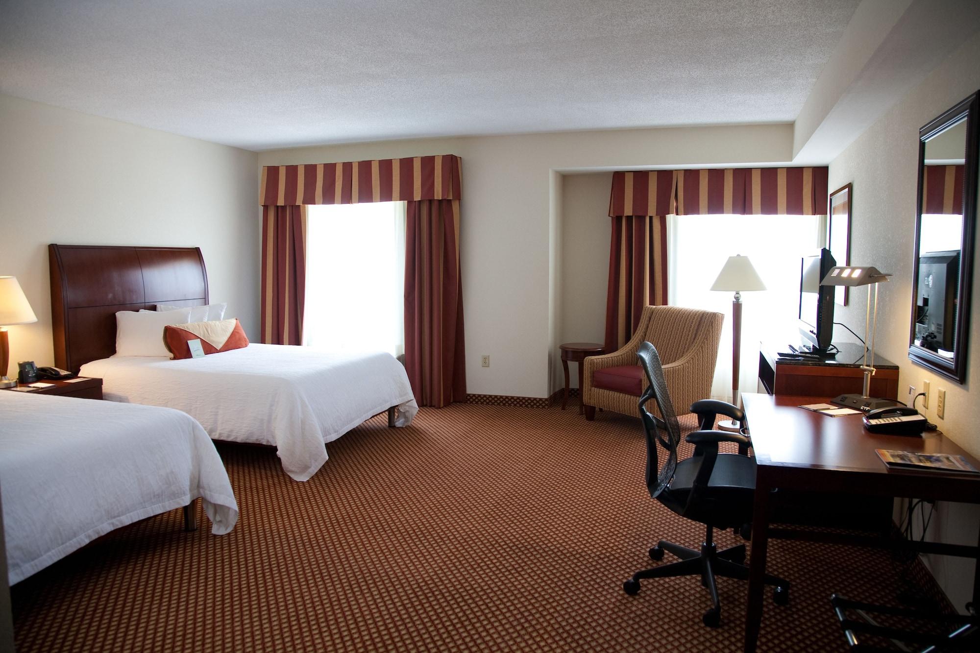 Hilton Garden Inn Tampa Riverview Брандън Екстериор снимка