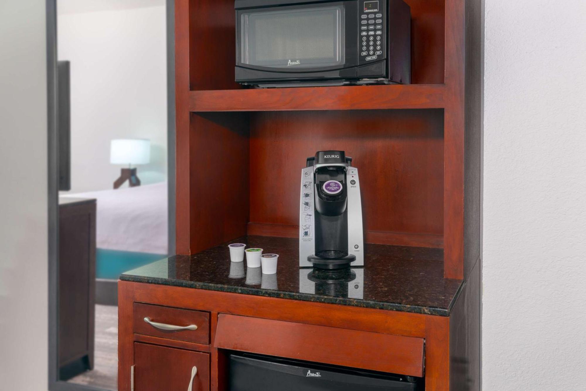 Hilton Garden Inn Tampa Riverview Брандън Екстериор снимка